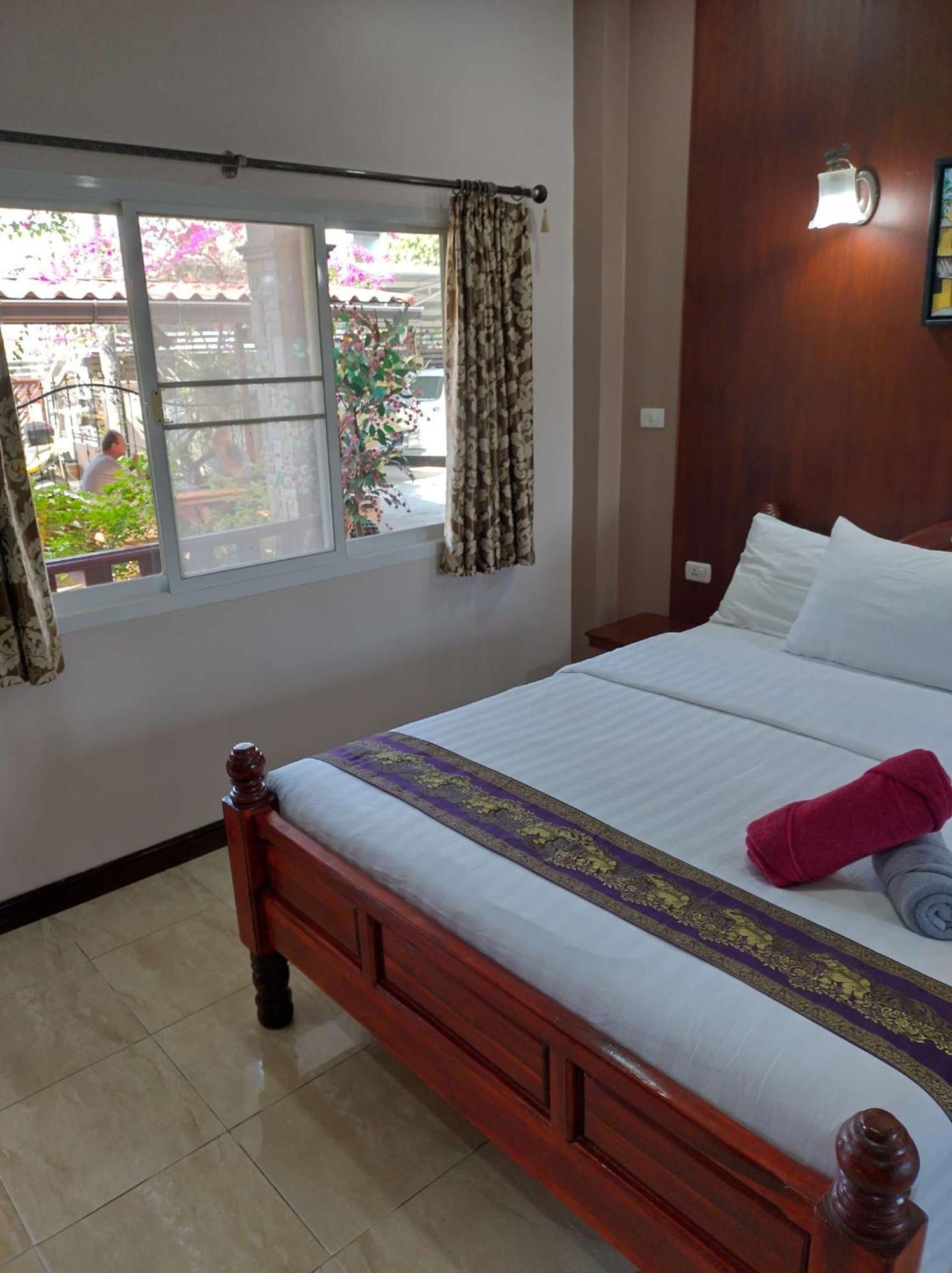 Mai Thai Guest House Khon Kaen Exterior photo